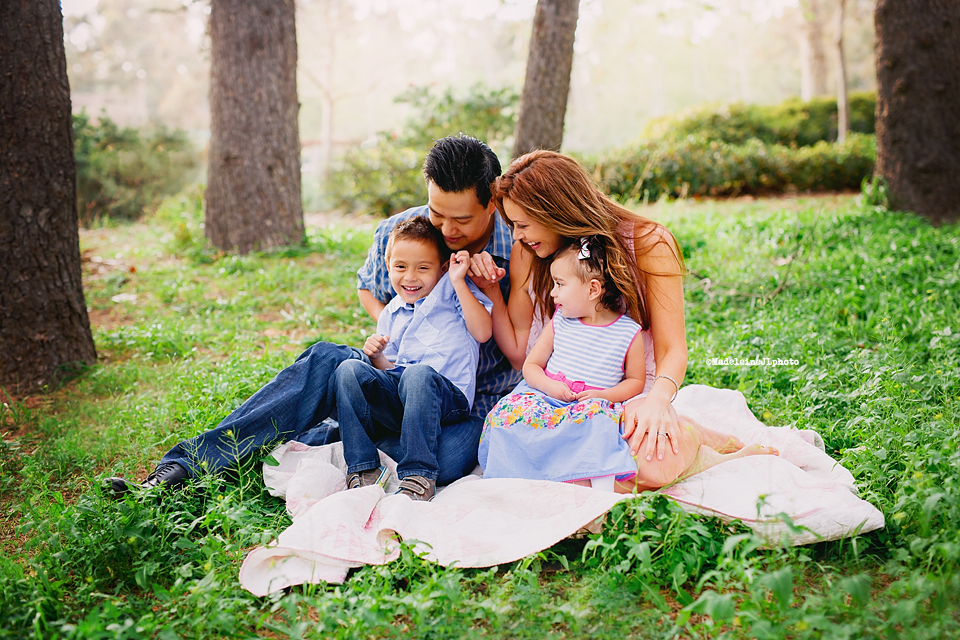 orange county irvine tustin family session. madeleine jl photography family and children's photographer